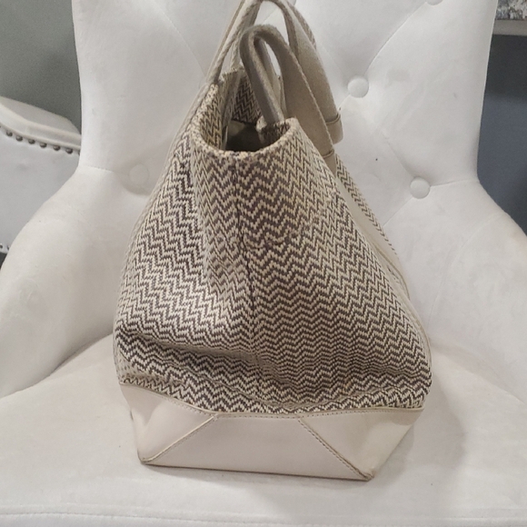 Tory Burch Brown and Cream Chevron Tote - Picture 3 of 15